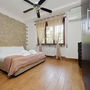Vatican Flat Cozy With Private Court Roma